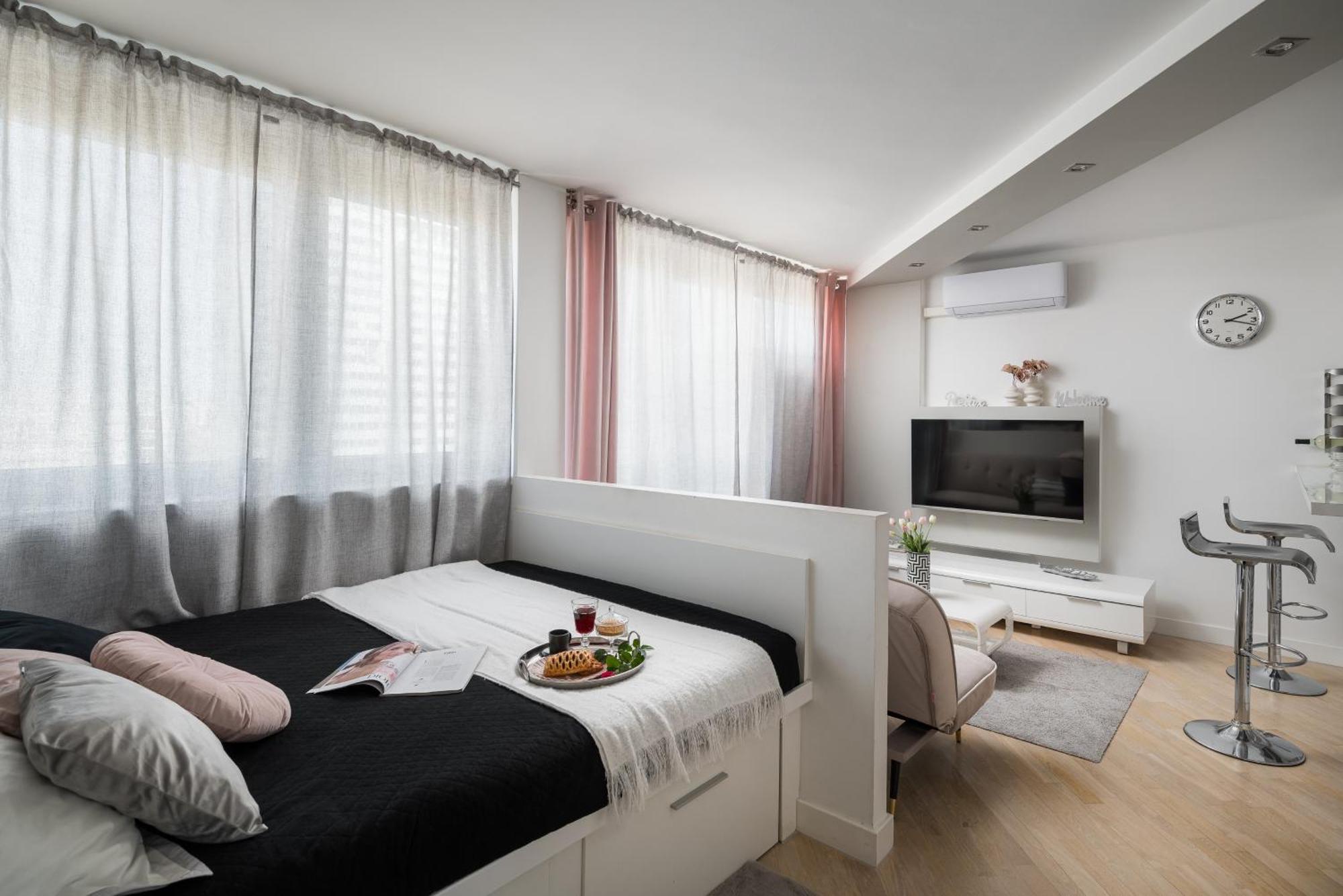 Air-Conditioned Premium Loft Warsaw Skyline Only 900 M To Central Station Buitenkant foto